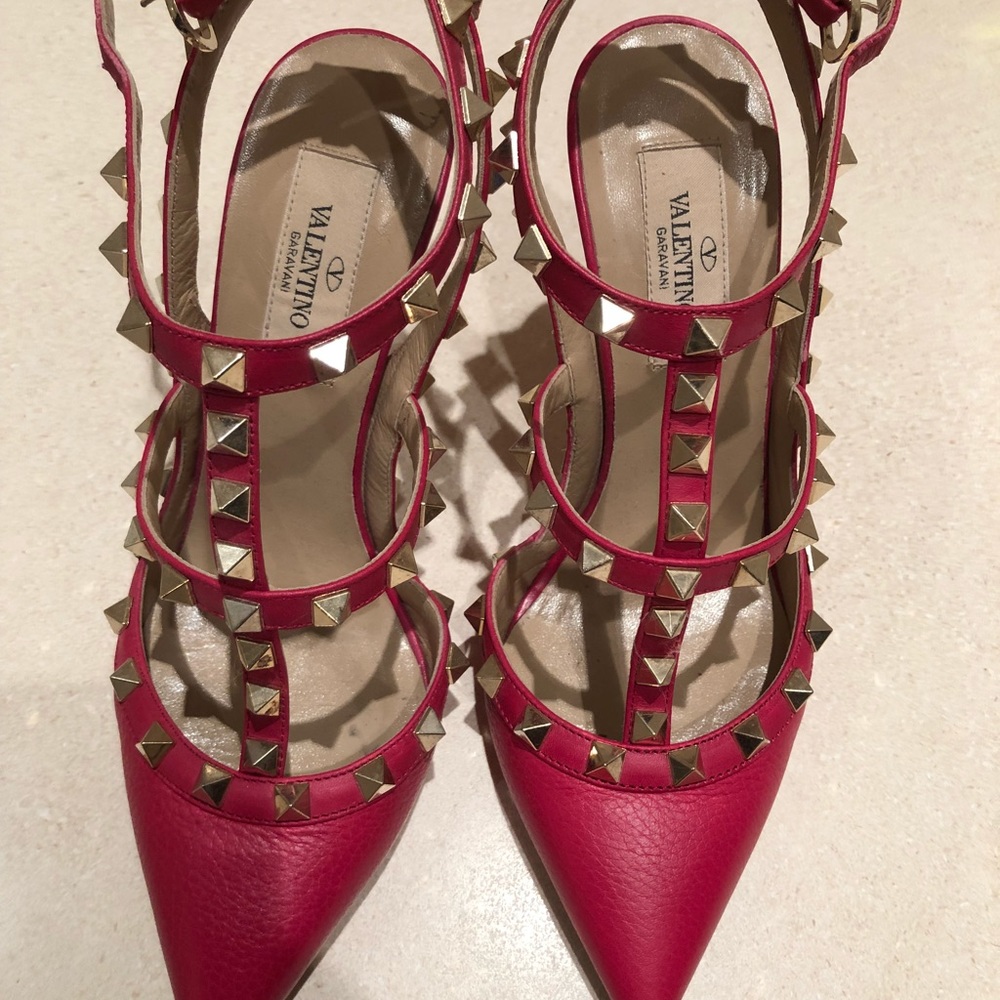 Valentino Hot Pink Rock Stud Heels - Picture 4 of 4